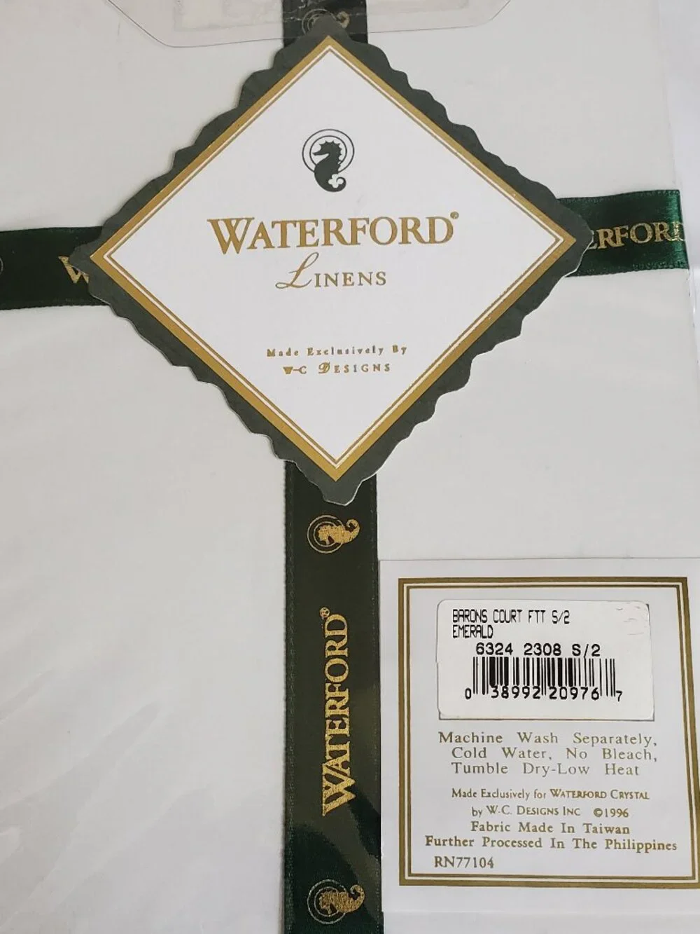 Waterford Linens Fingertip Towels - Set of Two - Forest Green